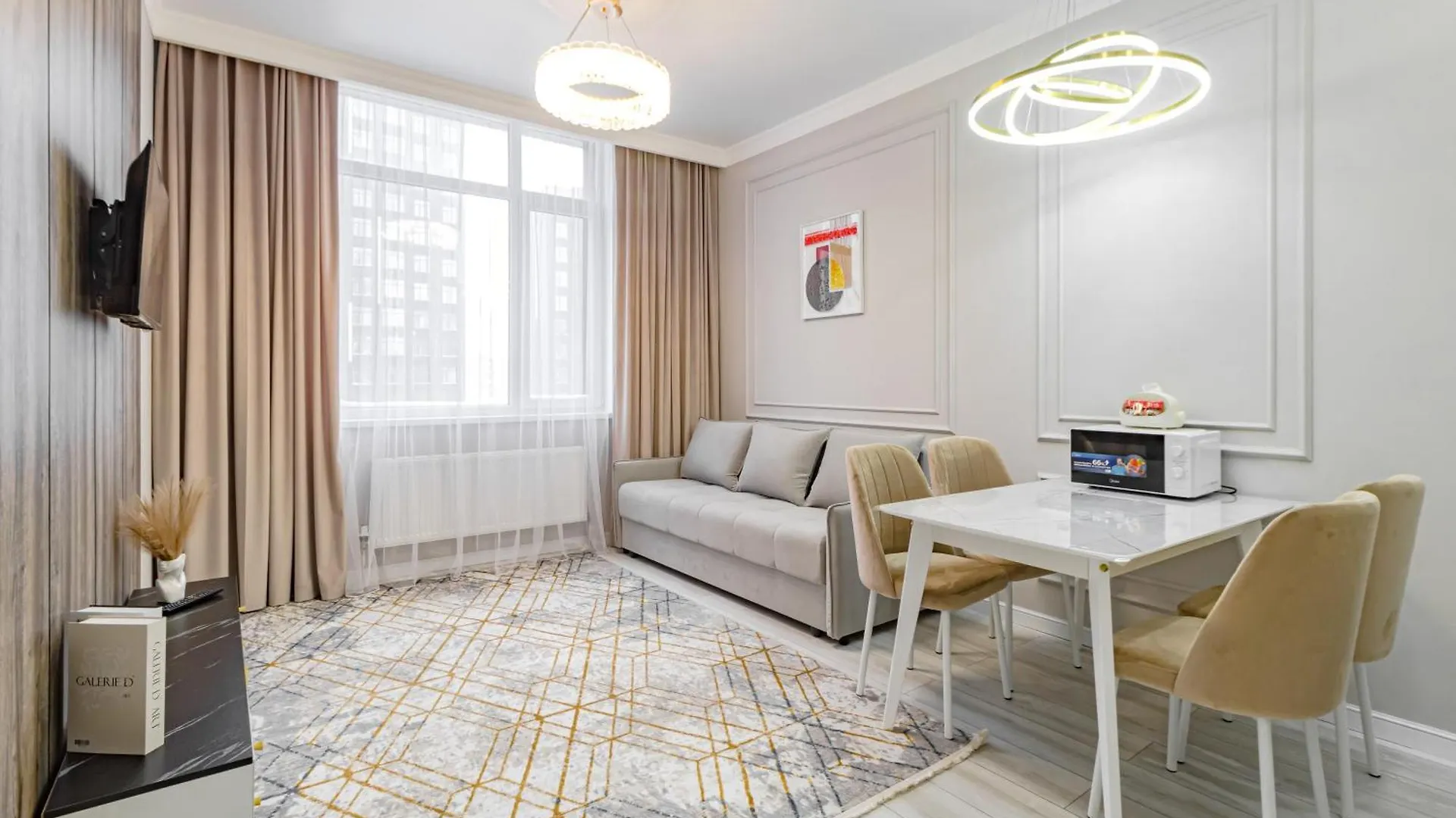 Cozy Neoclassic Apartments Nur-Sultan  Kazakhstan