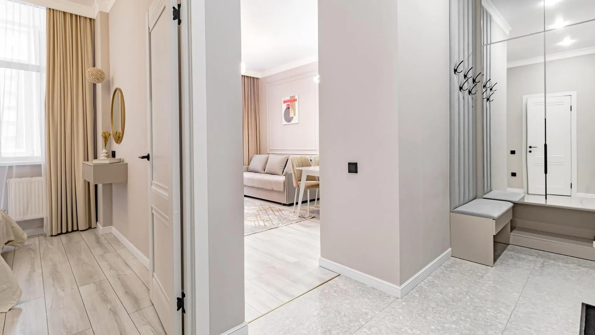 Cozy Neoclassic Apartments Nur-Sultan   Nur-Sultan (Astana)