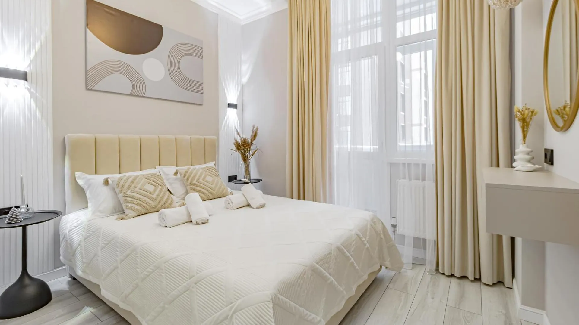 Cozy Neoclassic Apartments Nur-Sultan