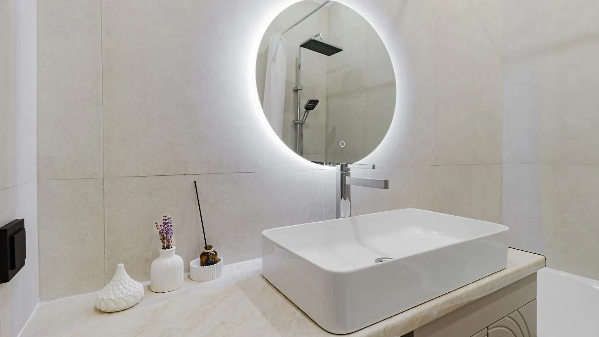 Cozy Neoclassic Apartments Nur-Sultan  Nur-Sultan (Astana)